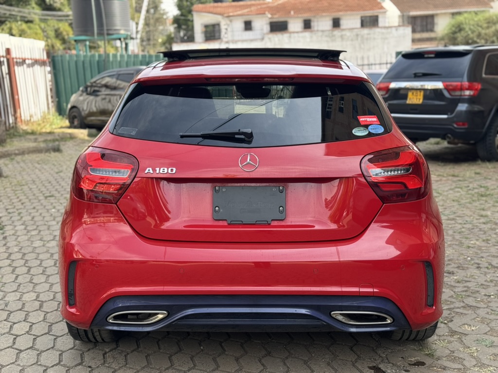 Mercedes Benz A180 - Lanchester Motors